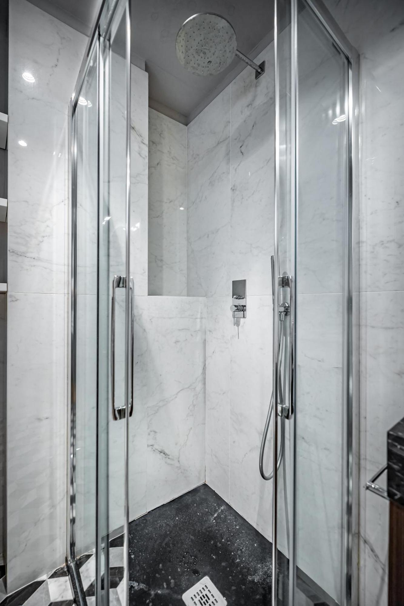 Hs4U Ricasoli Luxury Apartment Near Duomo N.1 Florence Exterior photo